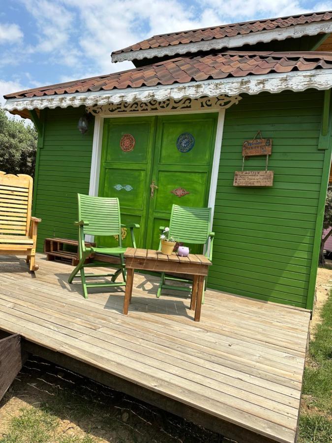 Seyyah Cafe Bungalows Aliaga Εξωτερικό φωτογραφία